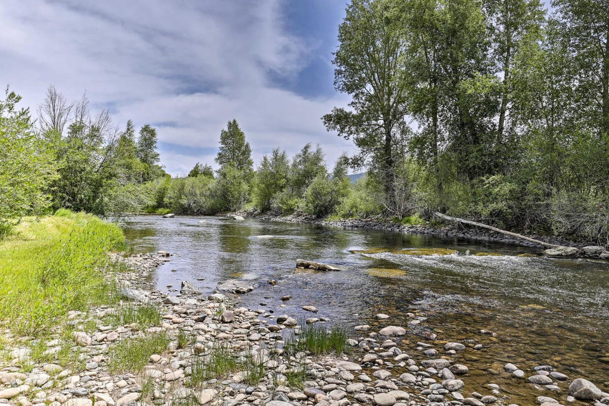 Riverfront Cabin About 4 Mi To Granby Ranch! Esterno foto