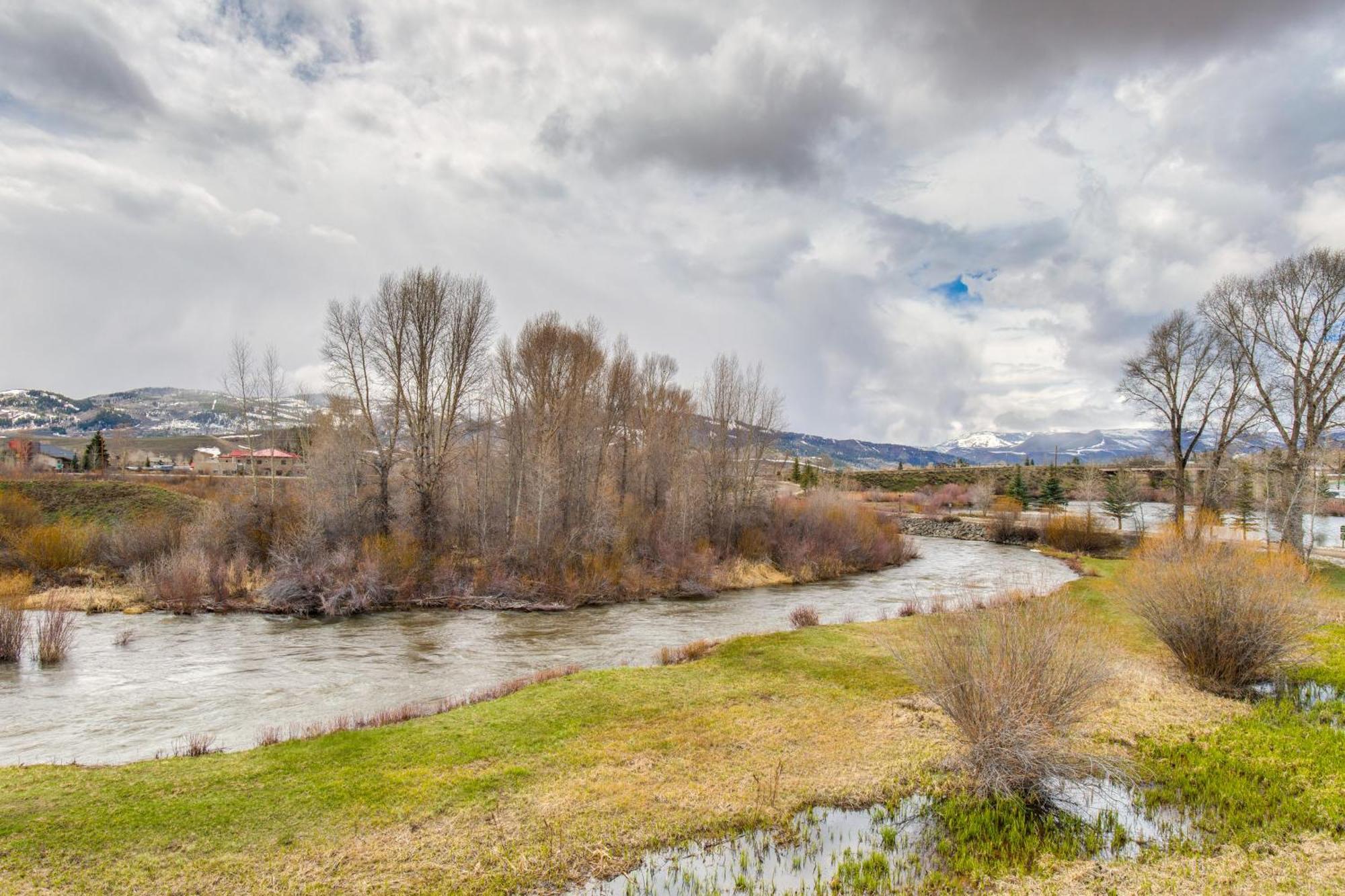 Riverfront Cabin About 4 Mi To Granby Ranch! Esterno foto